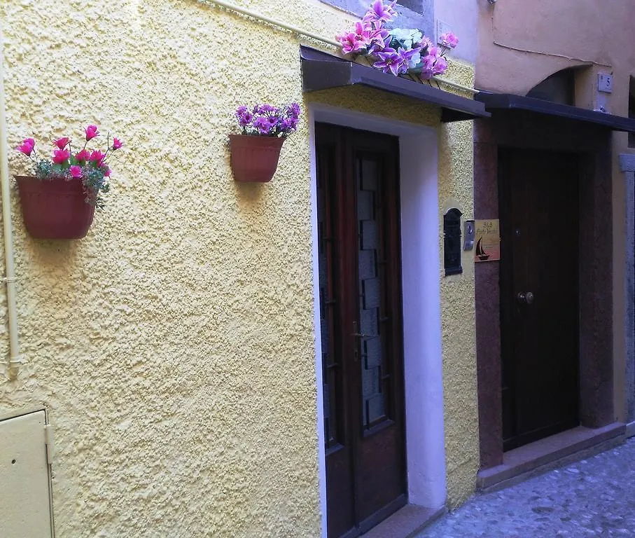 מאלצ'סינה Camere Porto Vecchio Con Parcheggio A Pochi Passi Dal Castello
