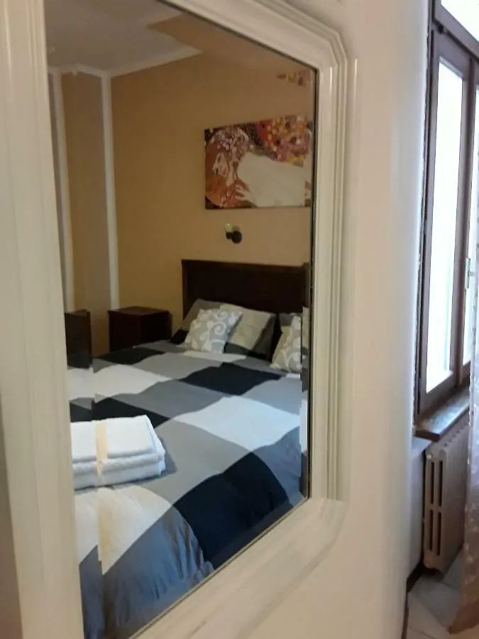 מאלצ'סינה Camere Porto Vecchio Con Parcheggio A Pochi Passi Dal Castello