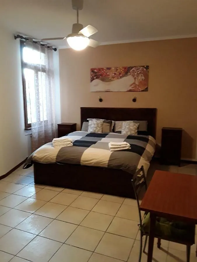 Camere Porto Vecchio Con Parcheggio A Pochi Passi Dal Castello Malcesine 0*,