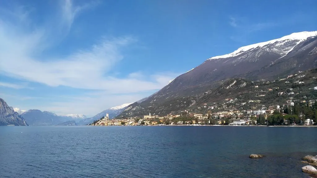 Camere Porto Vecchio Con Parcheggio A Pochi Passi Dal Castello Malcesine Alojamento de Acomodação e Pequeno-almoço